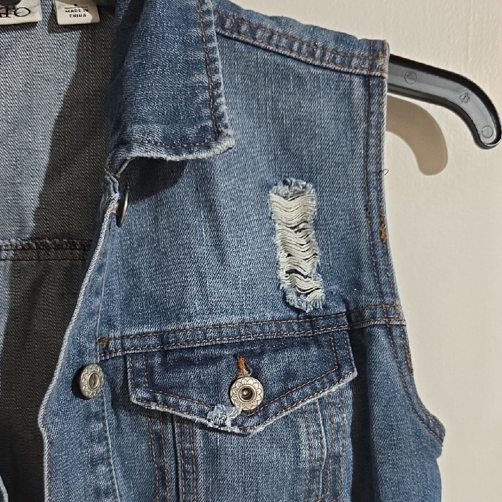 Cato Distressed Blue Denim Vest - Picture 2 of 3